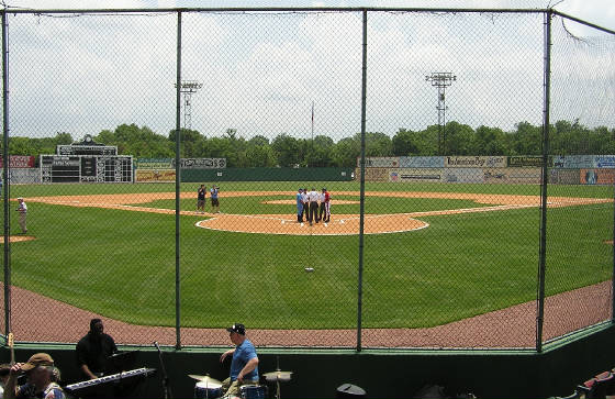 Exchanging the Line Ups prior to the Classic